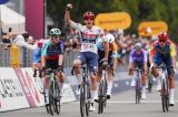 Splendido Magnier ad Amburgo, la Cyclassics è sua! Milan deluso, sul podio salgono Teunissen e Pithie