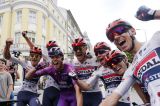 Del Toro prova a chiuderla in bellezza, Magnier lo beffa in Germania. Renewi Tour: tris Philipsen e generale in tasca