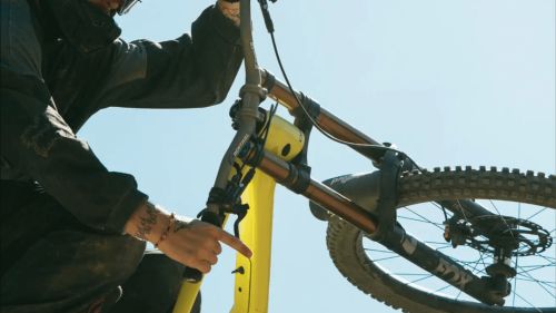 Orbea Rallon DH 2025 – La Bomba Basca dalla Doppia Anima